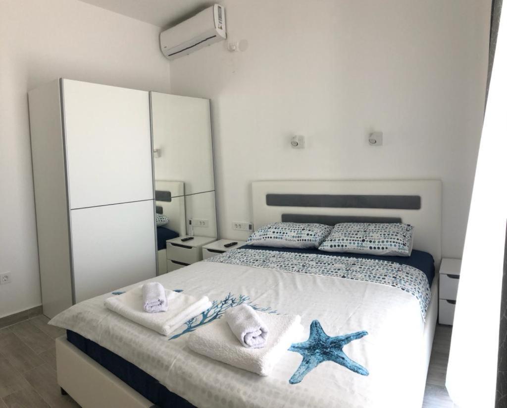 Apartmani Cupara Tivat Exterior foto